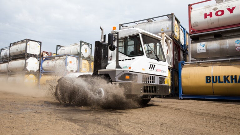 Ottawa 4x2 Off Road Yard Truck